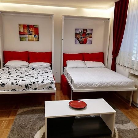Ferienwohnung Lola 1 Belgrad Exterior foto