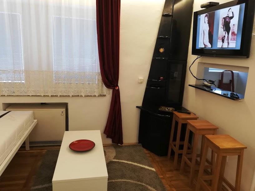 Ferienwohnung Lola 1 Belgrad Exterior foto